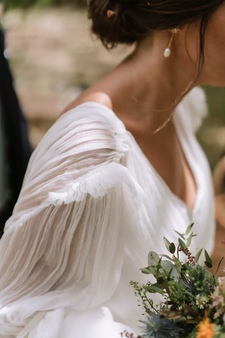 vestido de novia con plisados